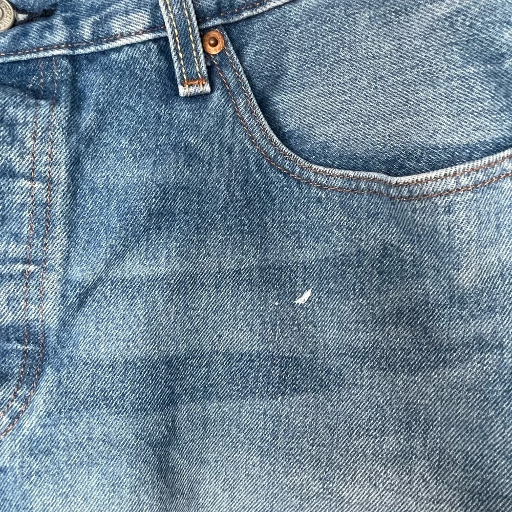 Levi’s 501 Cutoff Denim Shorts High Rise Button Fly Distressed size 32
